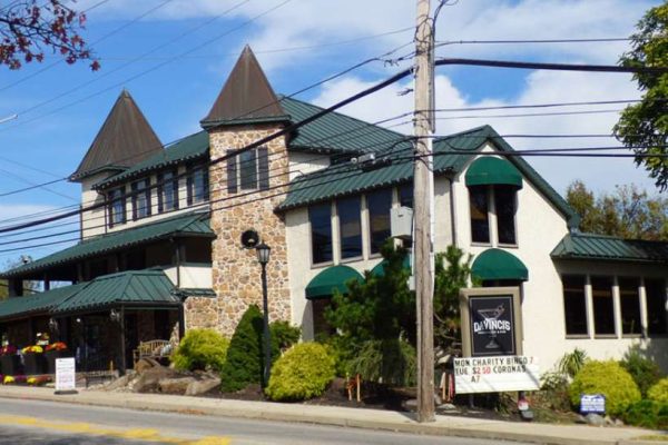 Former DaVinci's Pub building in Collegeville Borough